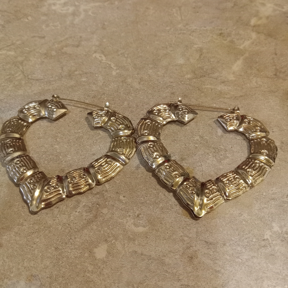 Chic Gold Textured Heart Earrings